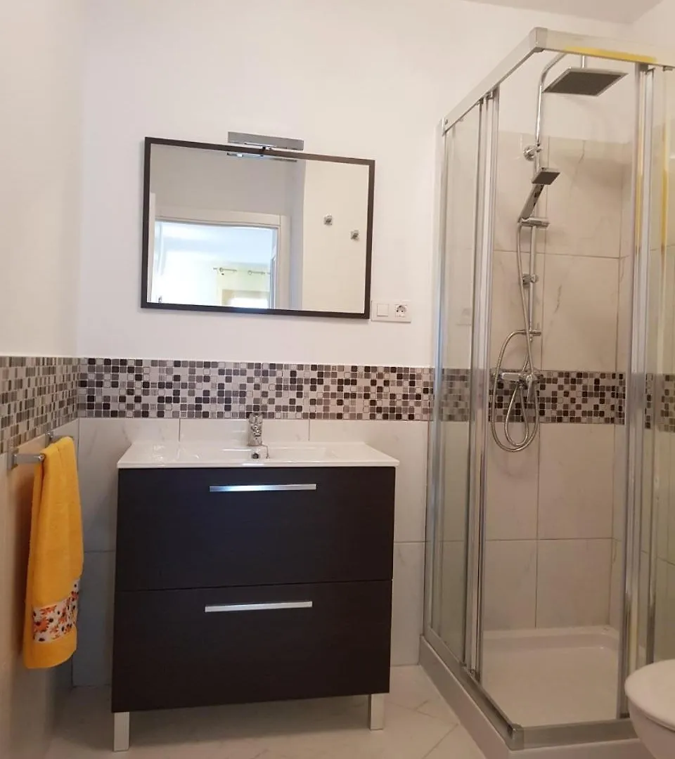 Port Royal Lounge Terrace, One Bedroom Apartment, Heated Pool, Wifi Los Cristianos  Los Cristianos (Tenerife)