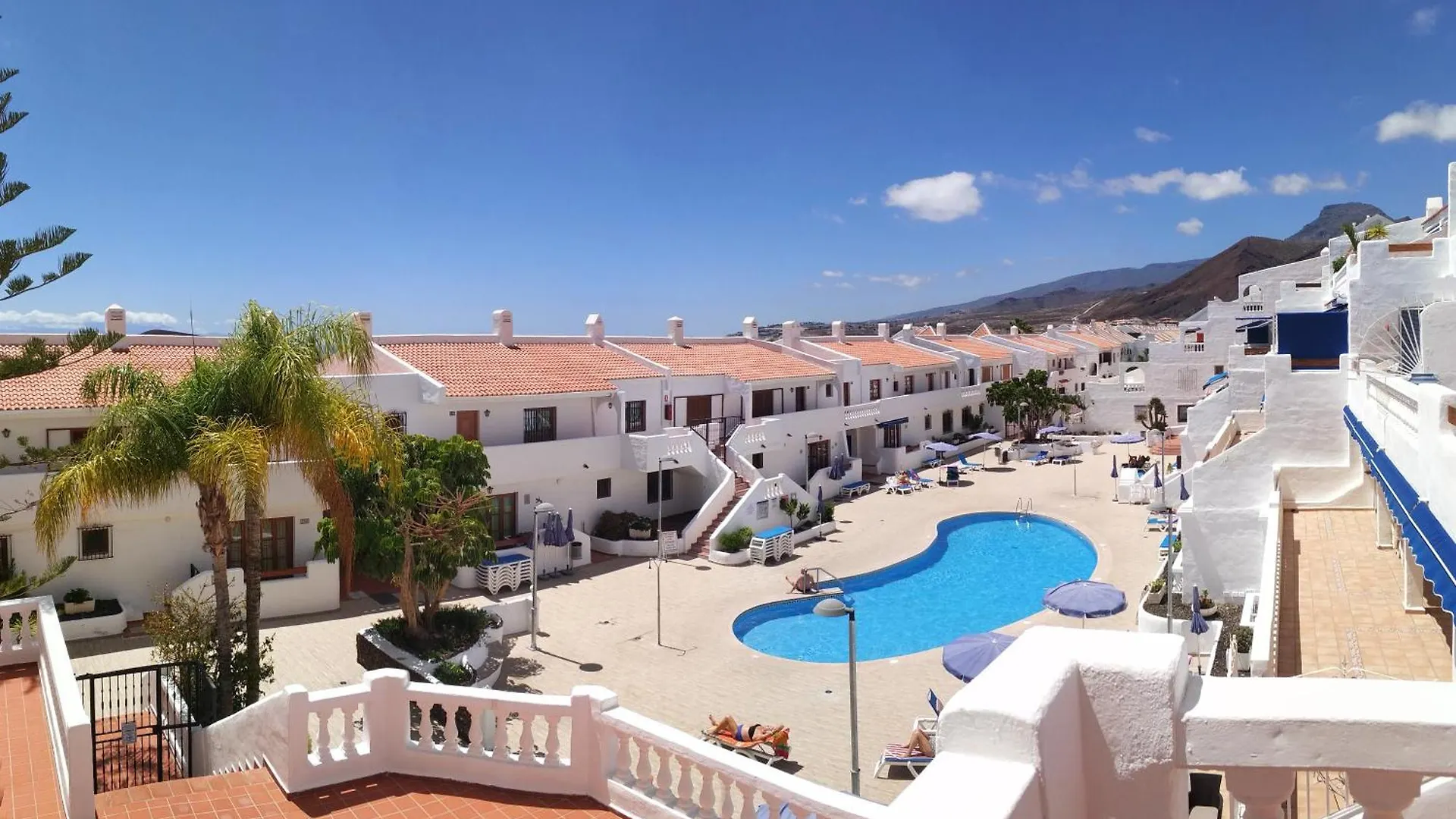 Daire Port Royal Lounge Terrace, One Bedroom Apartment, Heated Pool, Wifi Los Cristianos  İspanya