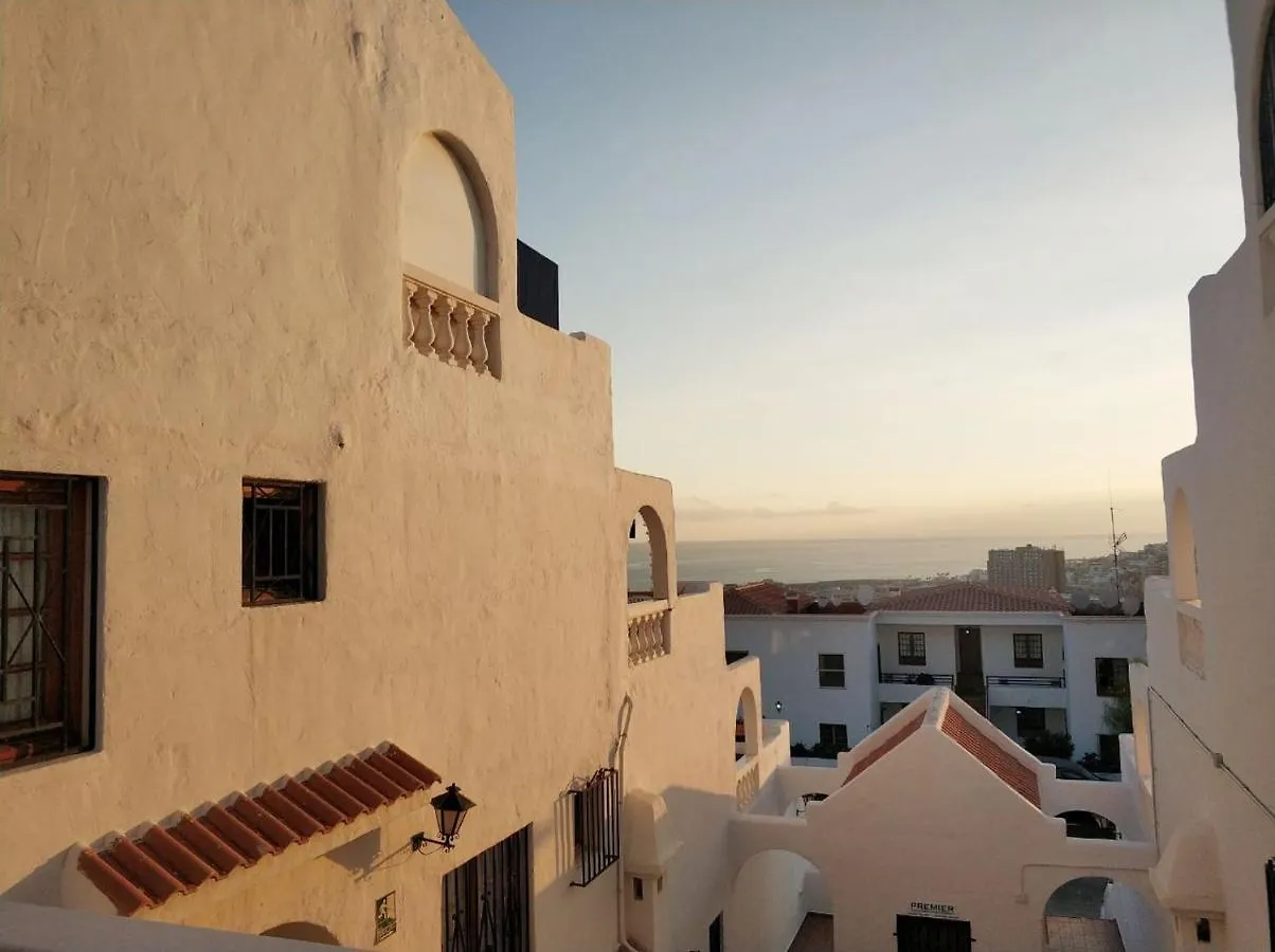 Lägenhet Port Royal Lounge Terrace, One Bedroom Apartment, Heated Pool, Wifi Los Cristianos